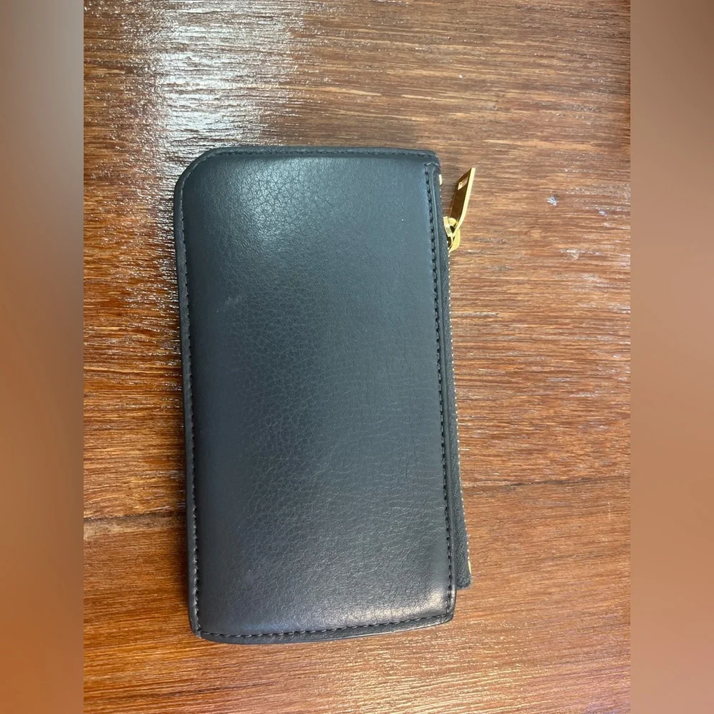 YSL Grey Card Holder with Gold Logo - Picture 2 of 6